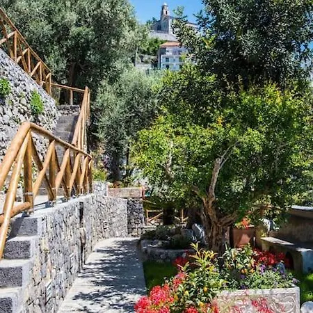 Le Contrade - Sosore Holiday Homes - Amalfi Coast Apartment