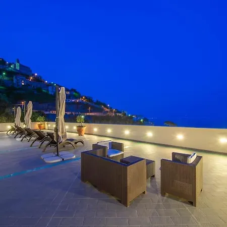 Le Contrade - Sosore Holiday Homes - Amalfi Coast Positano